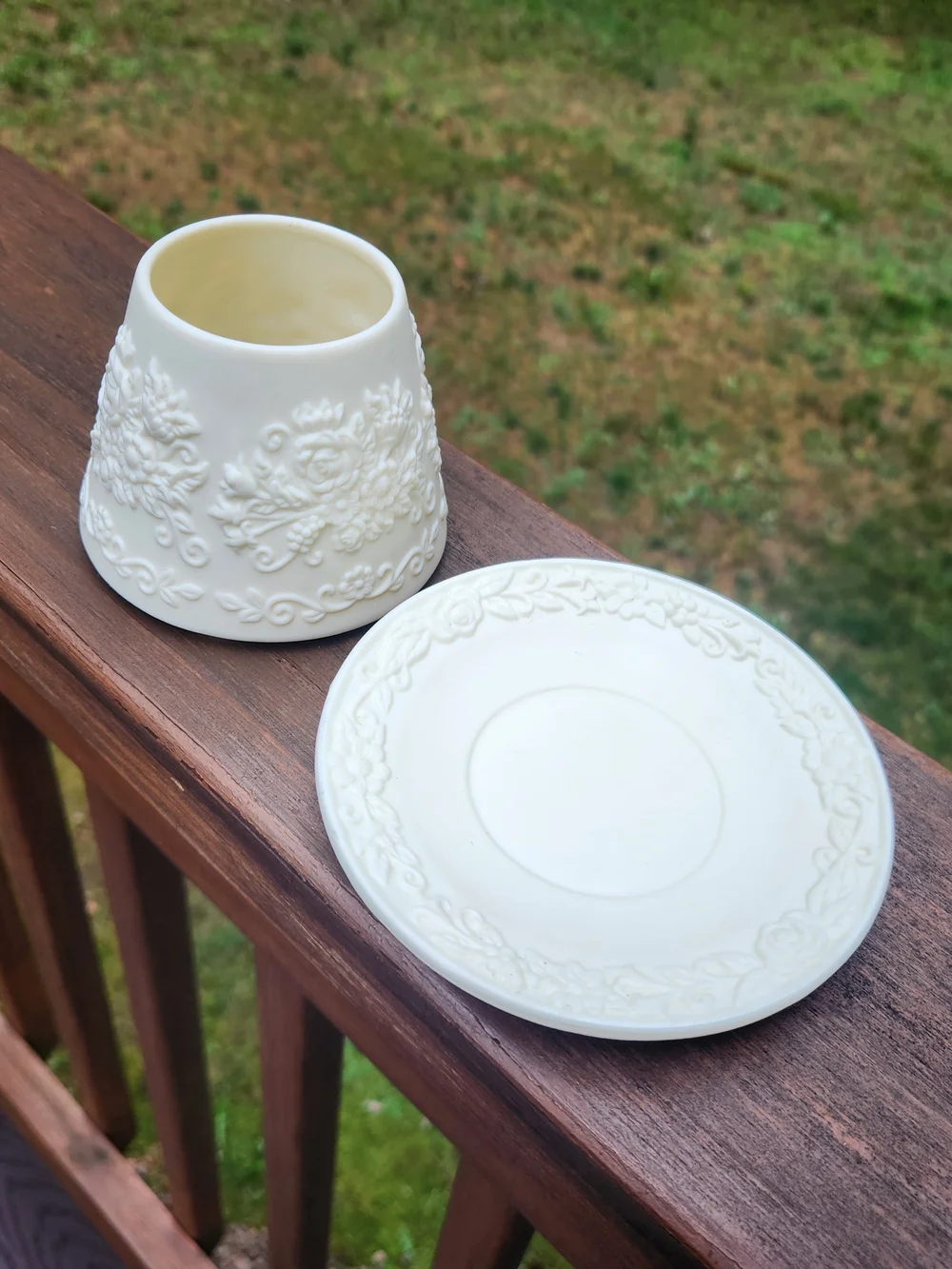 Yankee Candle Bisque Porcelain Floral Shade & Matching Underplate For Small Jar